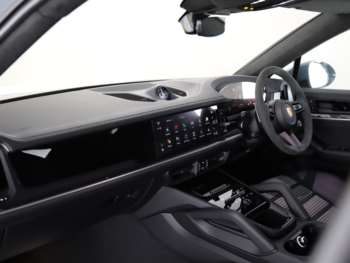 Used Porsche Cayenne 2025 for sale - 74606298: Photo