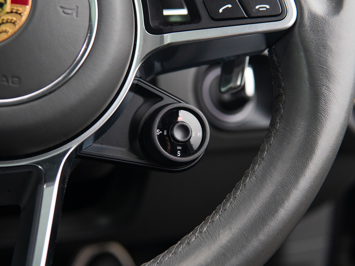 Used Porsche Cayenne 2022 for sale - 76627430: Photo 12