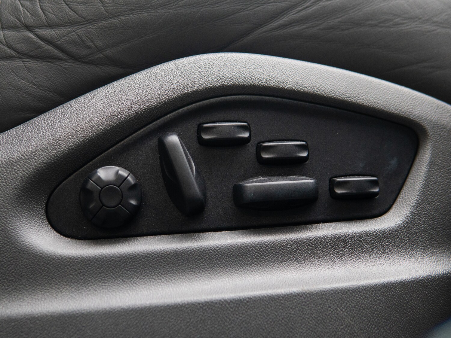 Used Porsche Cayenne 2022 for sale - 76627430: Photo 37