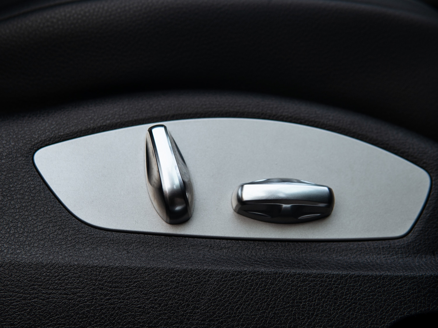 Used Porsche Macan 2023 for sale - 76508947: Photo 11