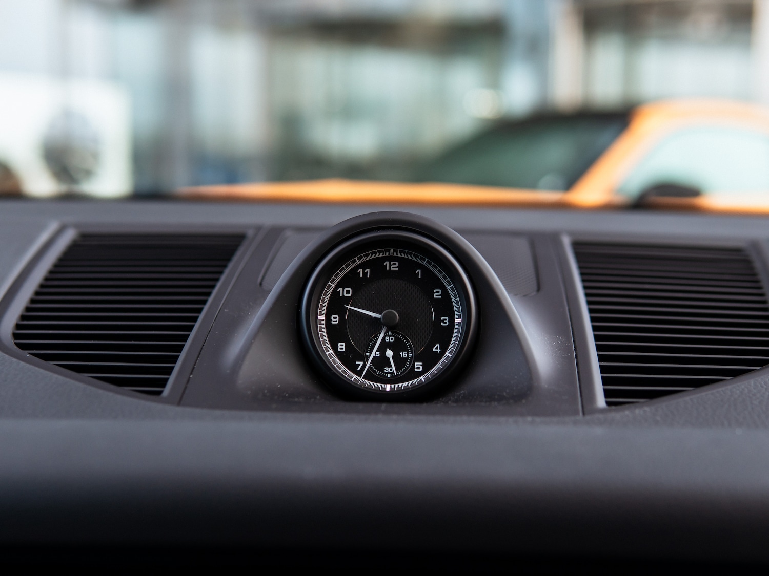 Used Porsche Macan 2023 for sale - 76508947: Photo 14