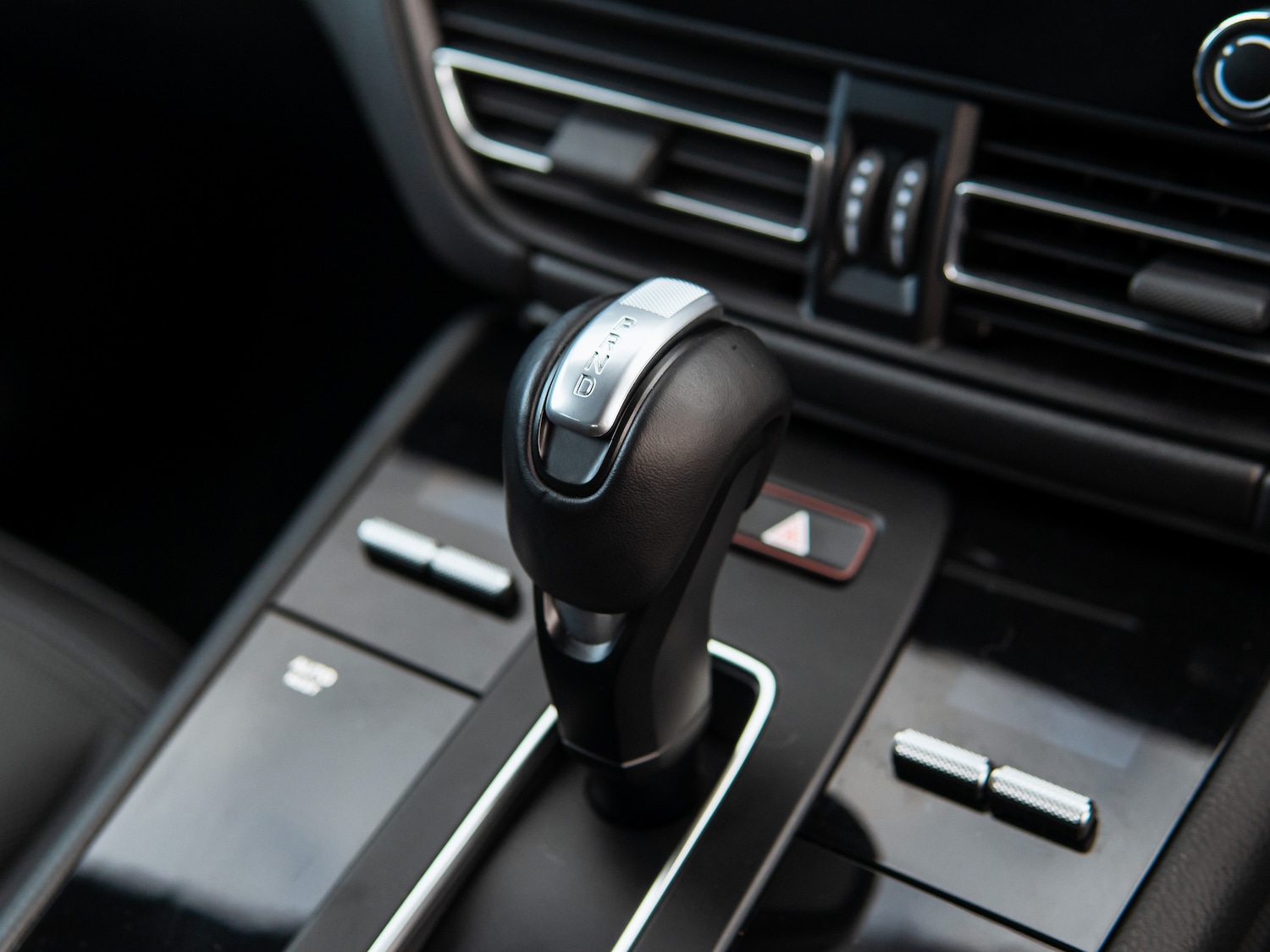 Used Porsche Macan 2023 for sale - 76508947: Photo 20