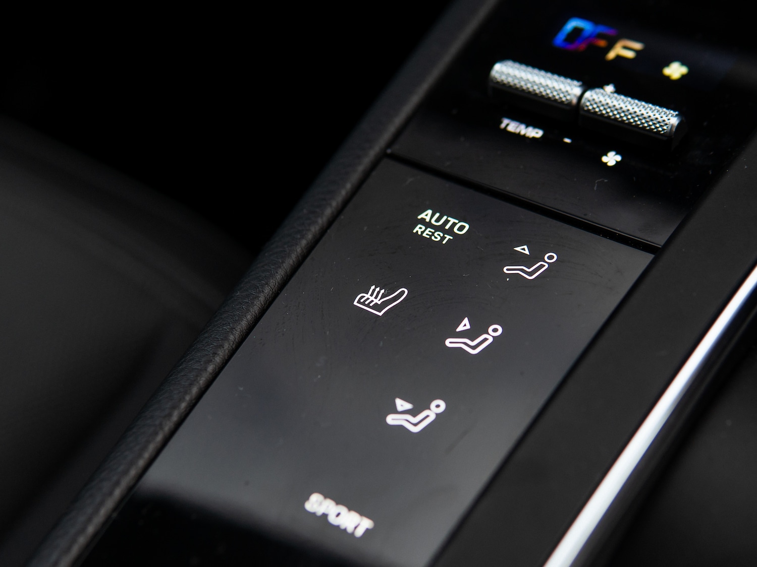 Used Porsche Macan 2023 for sale - 76508947: Photo 21