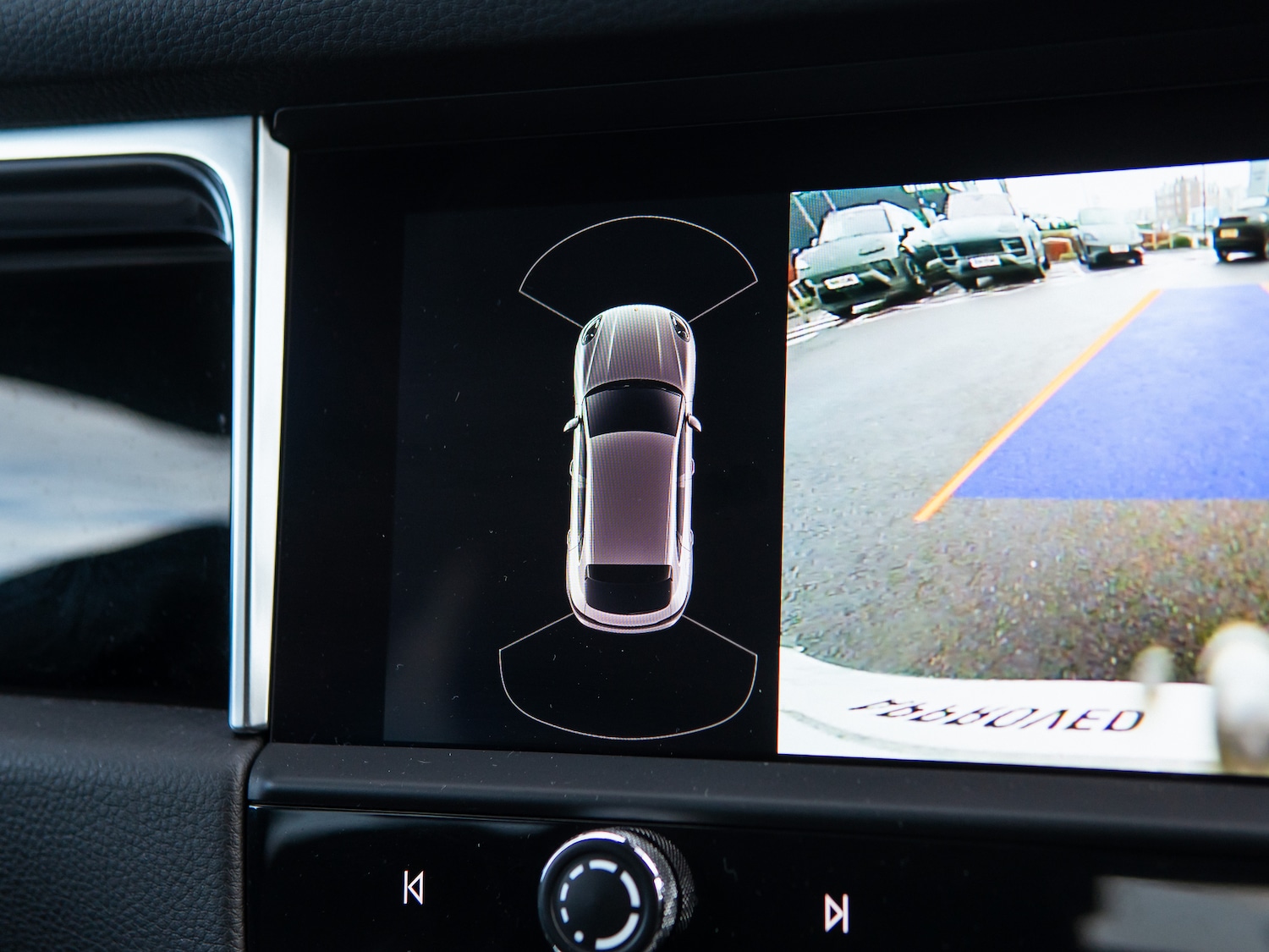 Used Porsche Macan 2023 for sale - 76508947: Photo 24