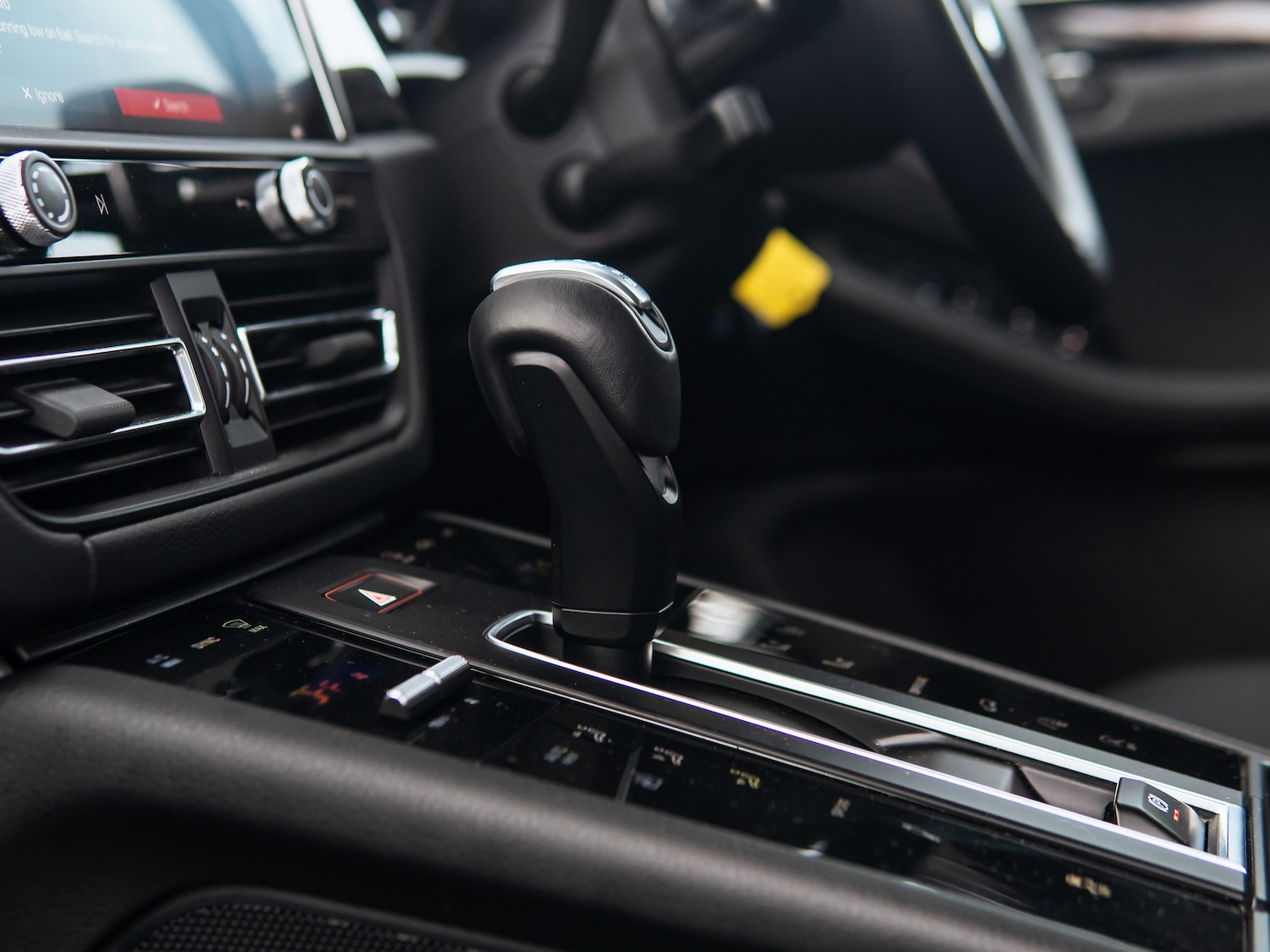 Used Porsche Macan 2023 for sale - 76508947: Photo 34