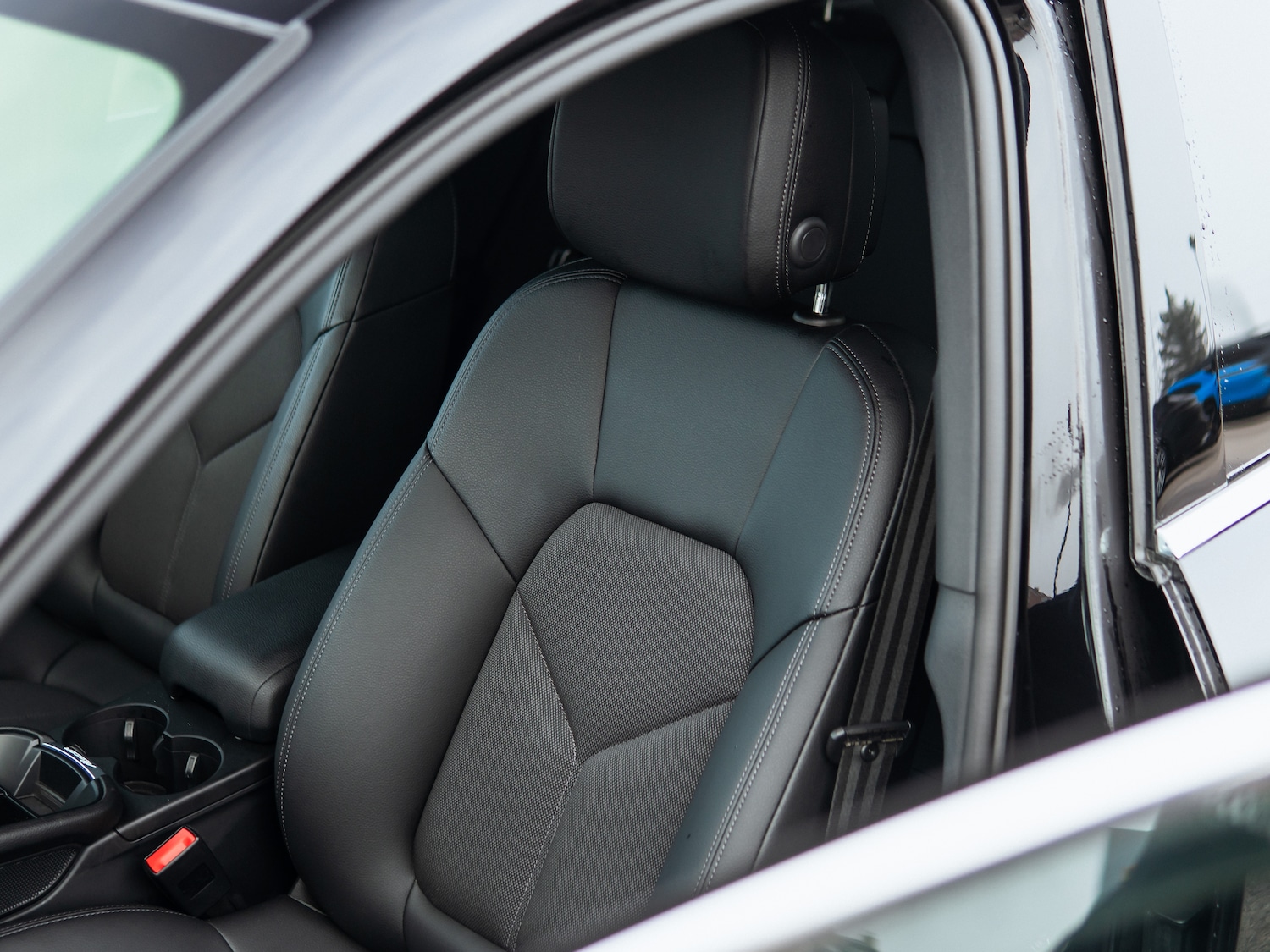 Used Porsche Macan 2023 for sale - 76508947: Photo 35