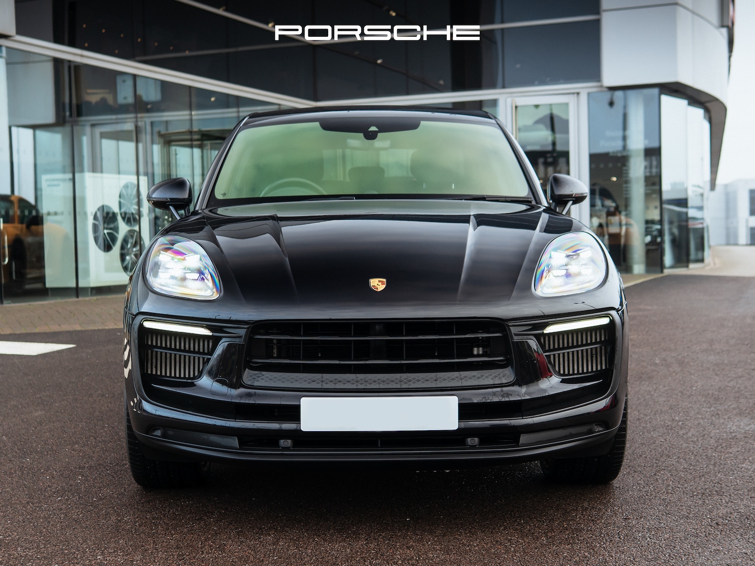 Used Porsche Macan 2023 for sale - 76508947: Photo 5