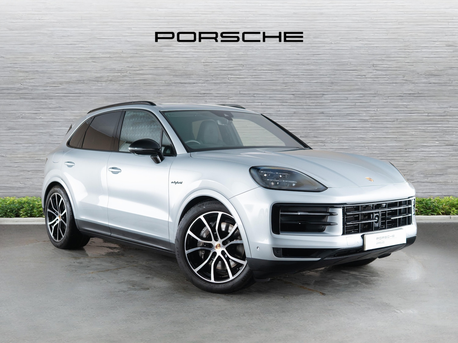 Used Porsche Cayenne 2024 for sale - 76884292: Photo 1