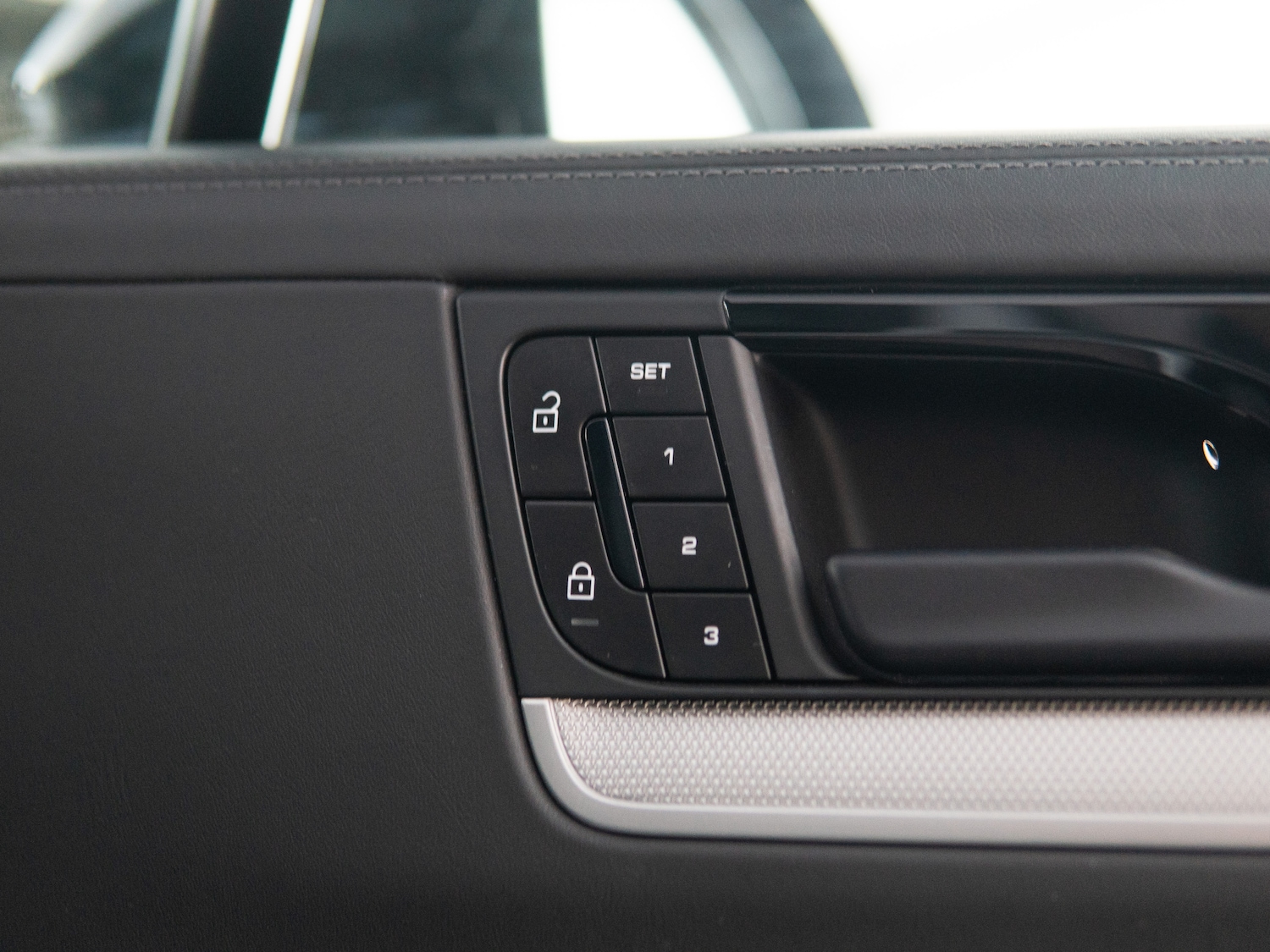 Used Porsche Cayenne 2024 for sale - 76884292: Photo 27