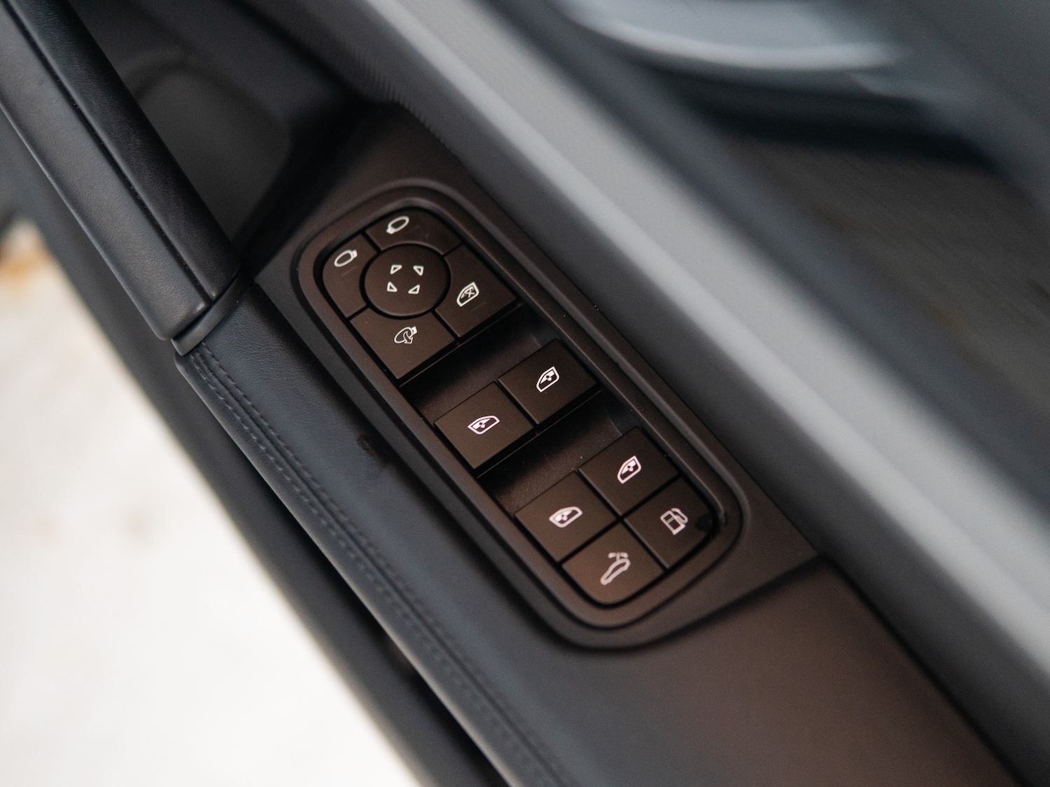 Used Porsche Cayenne 2024 for sale - 76884292: Photo 31