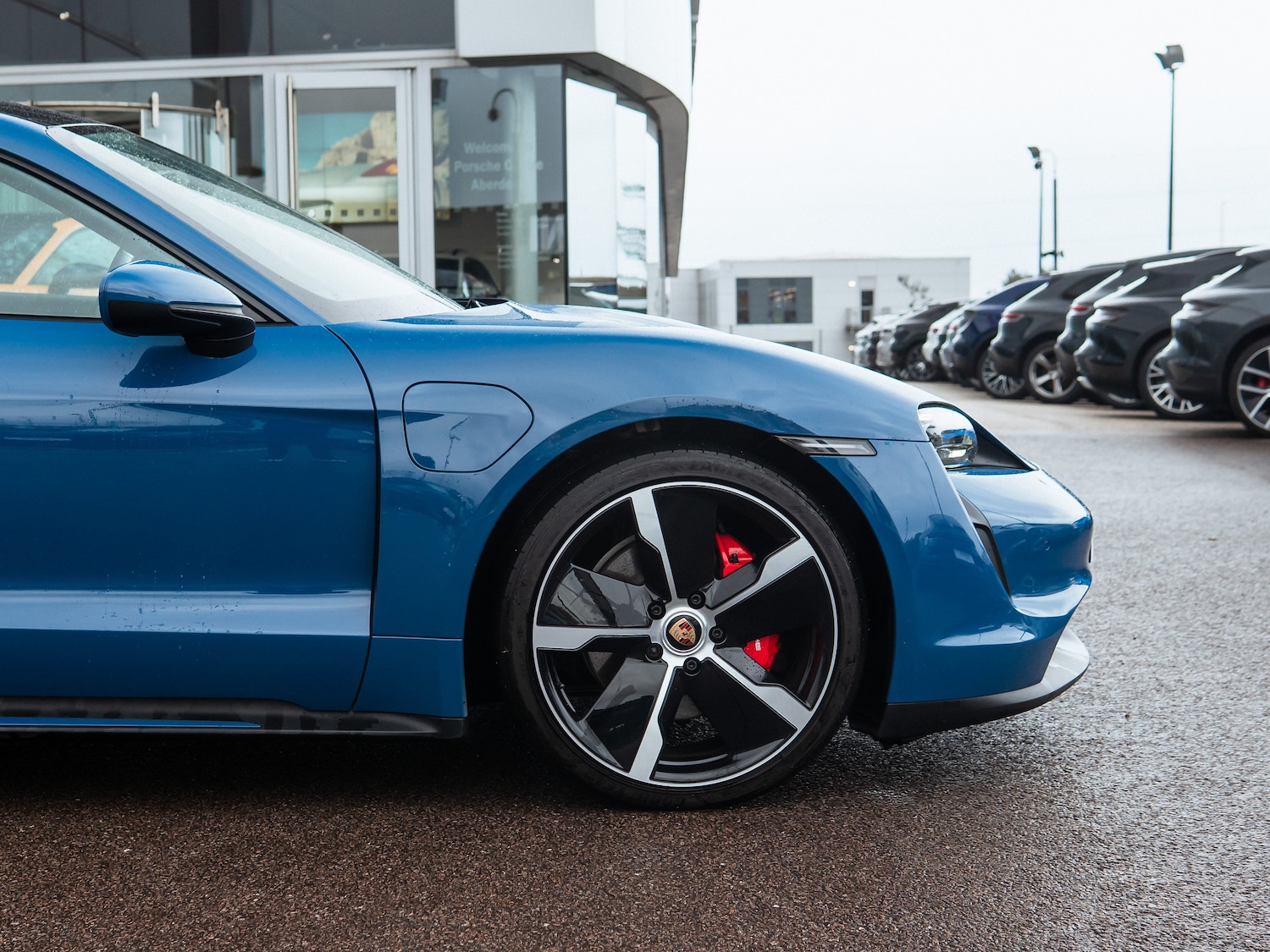 Used Porsche Taycan 2021 for sale - 76573807: Photo 12