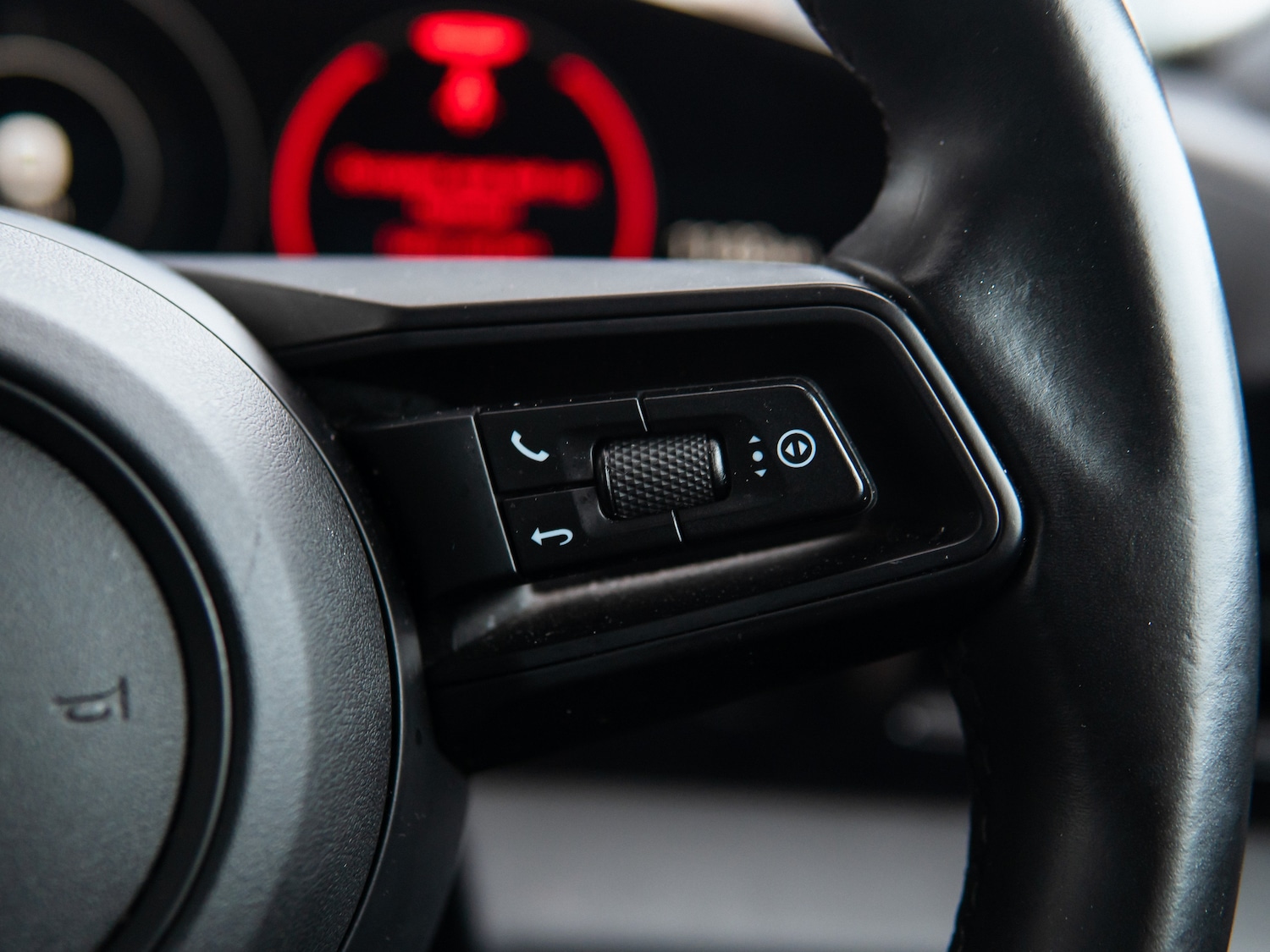 Used Porsche Taycan 2021 for sale - 76573807: Photo 28