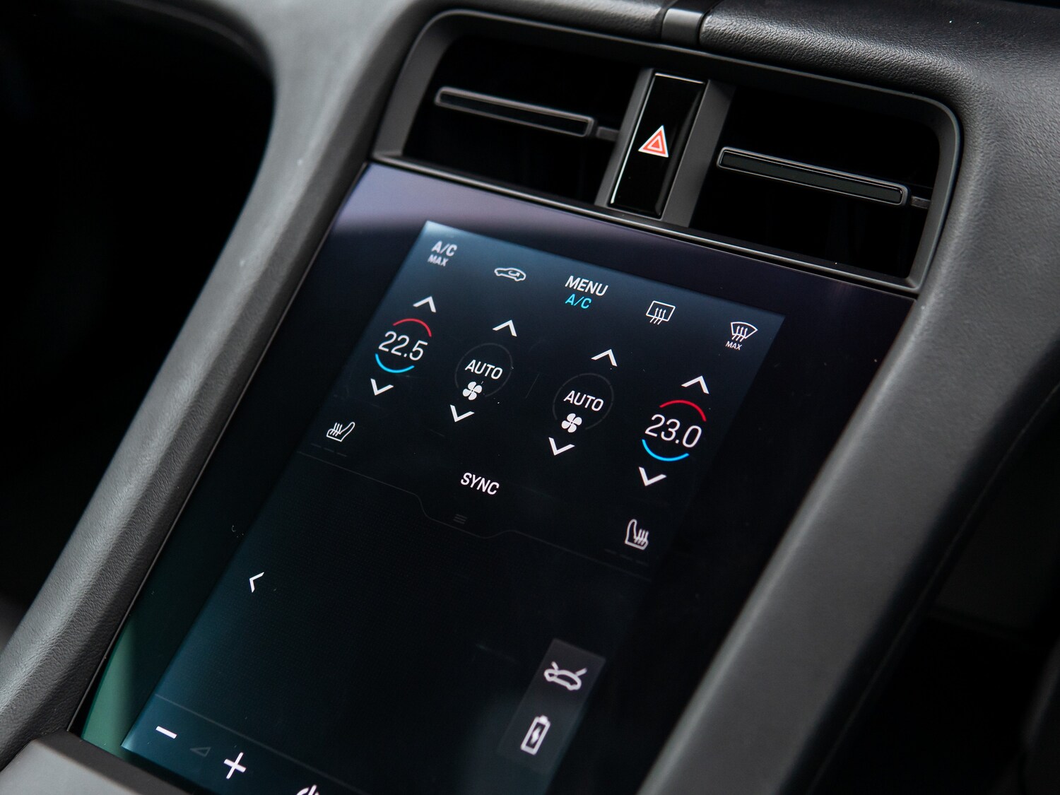 Used Porsche Taycan 2021 for sale - 76573807: Photo 32