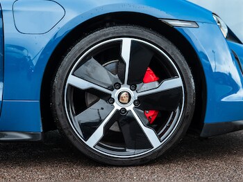 Used Porsche Taycan 2021 for sale - 76573807: Photo