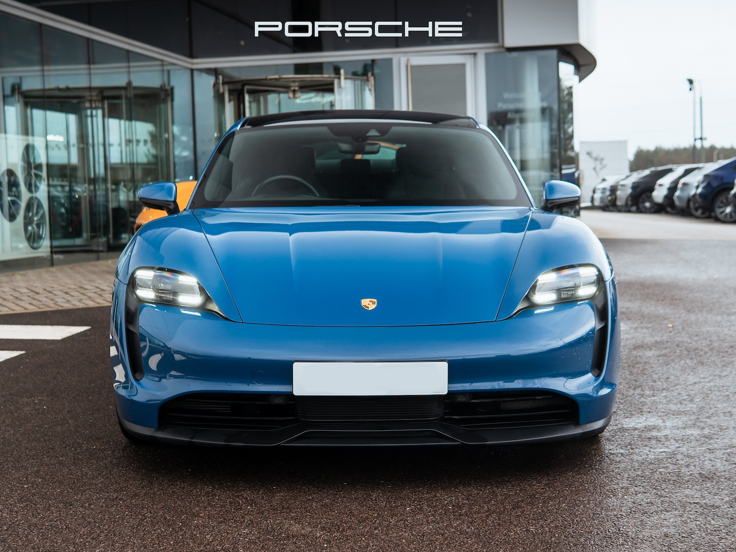 Used Porsche Taycan 2021 for sale - 76573807: Photo 5