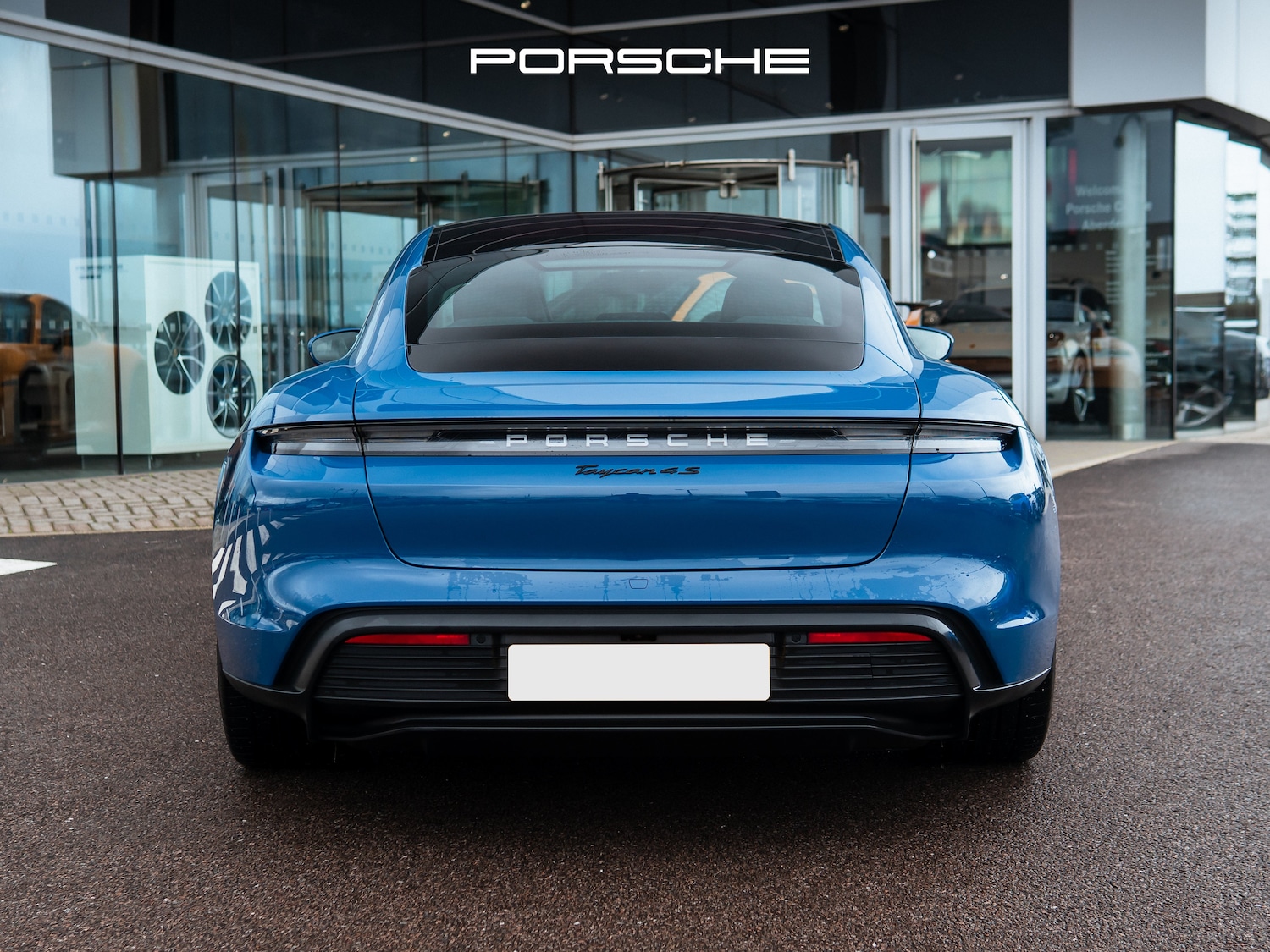 Used Porsche Taycan 2021 for sale - 76573807: Photo 6