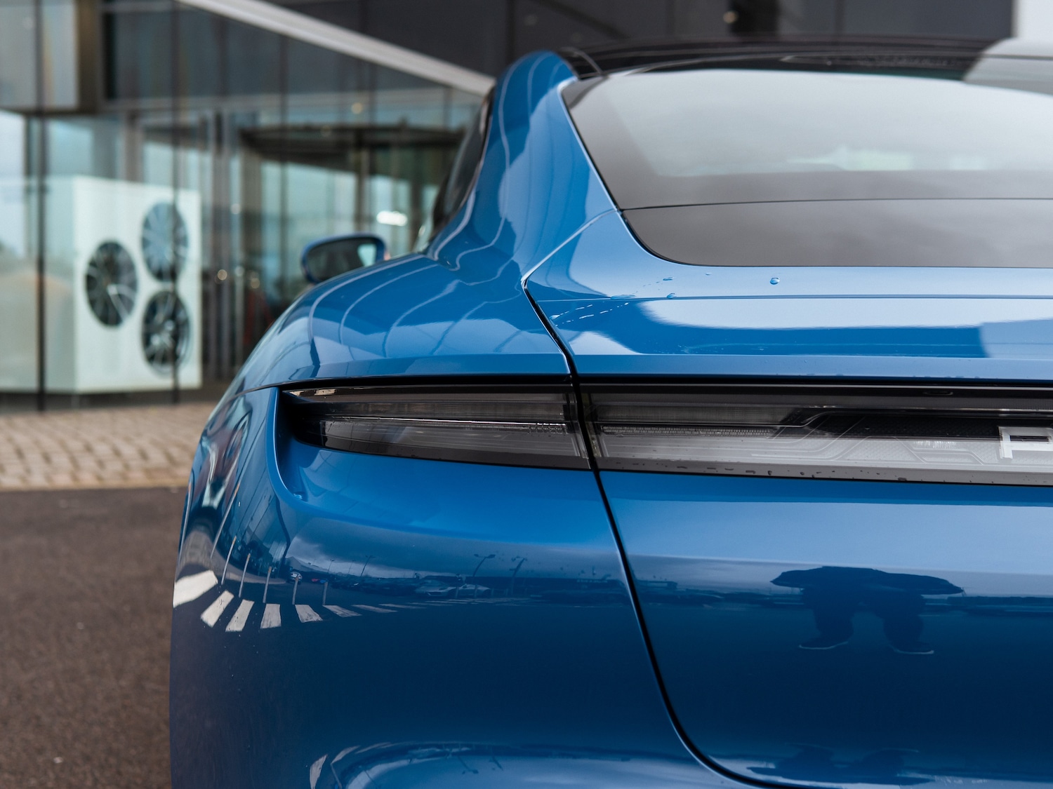 Used Porsche Taycan 2021 for sale - 76573807: Photo 8