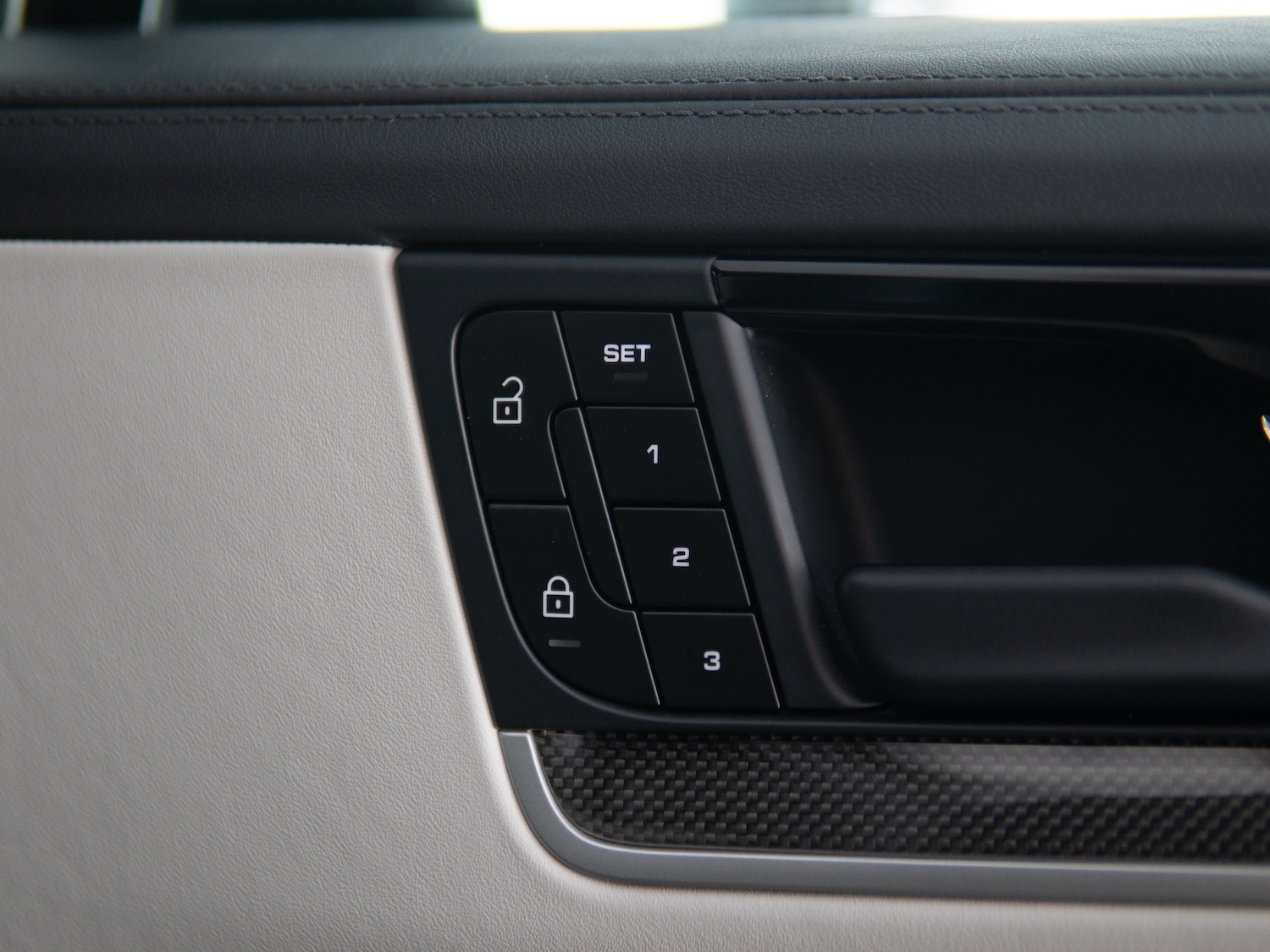 Used Porsche Cayenne 2023 for sale - 76627434: Photo 18