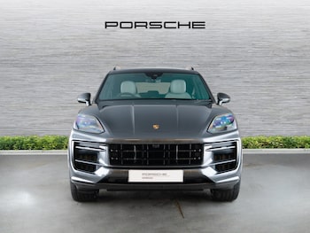 Used Porsche Cayenne 2023 for sale - 76627434: Photo
