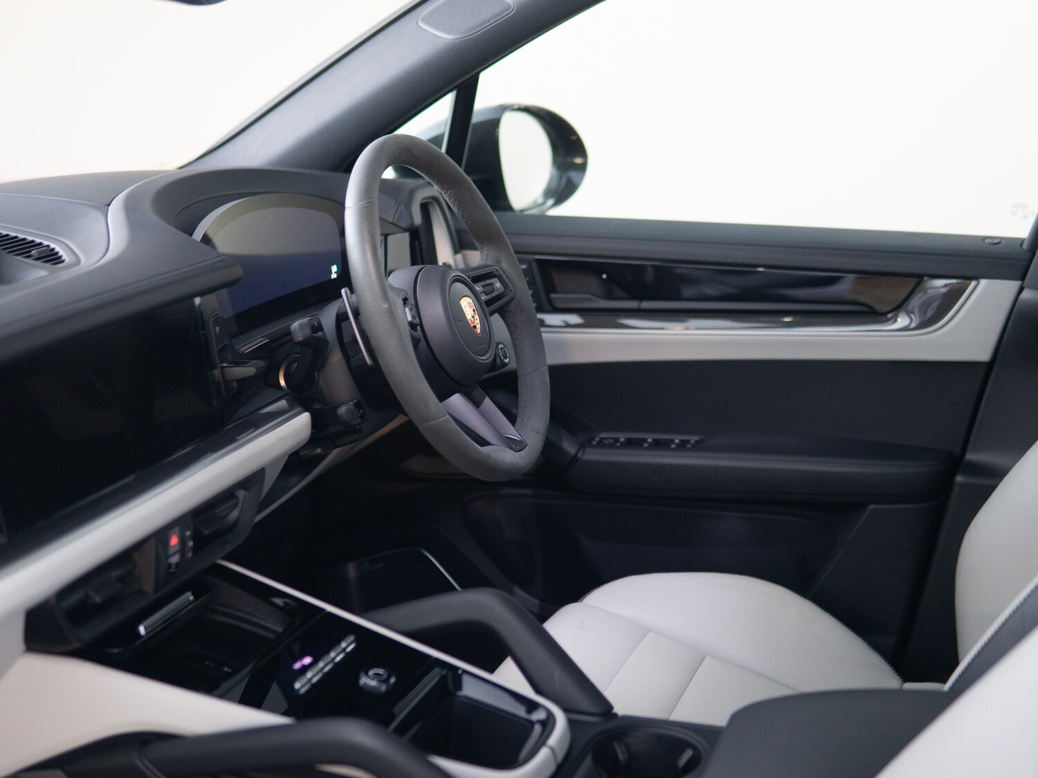 Used Porsche Cayenne 2023 for sale - 76627434: Photo 8