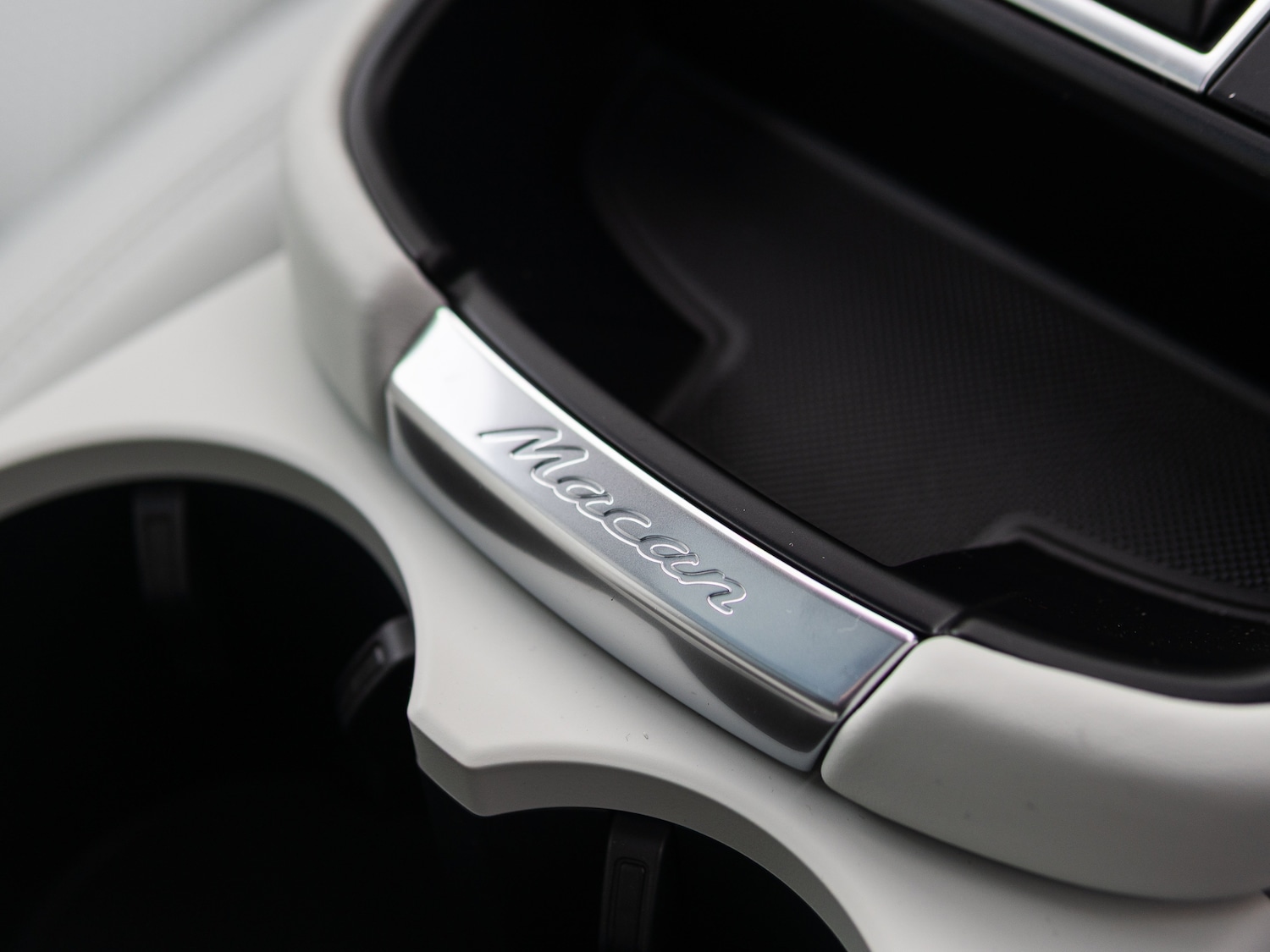 Used Porsche Macan 2025 for sale - 77118098: Photo 12