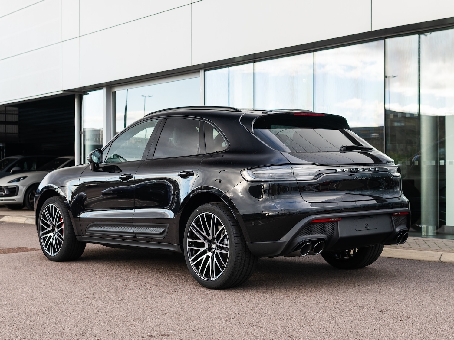 Used Porsche Macan 2025 for sale - 77118098: Photo 24