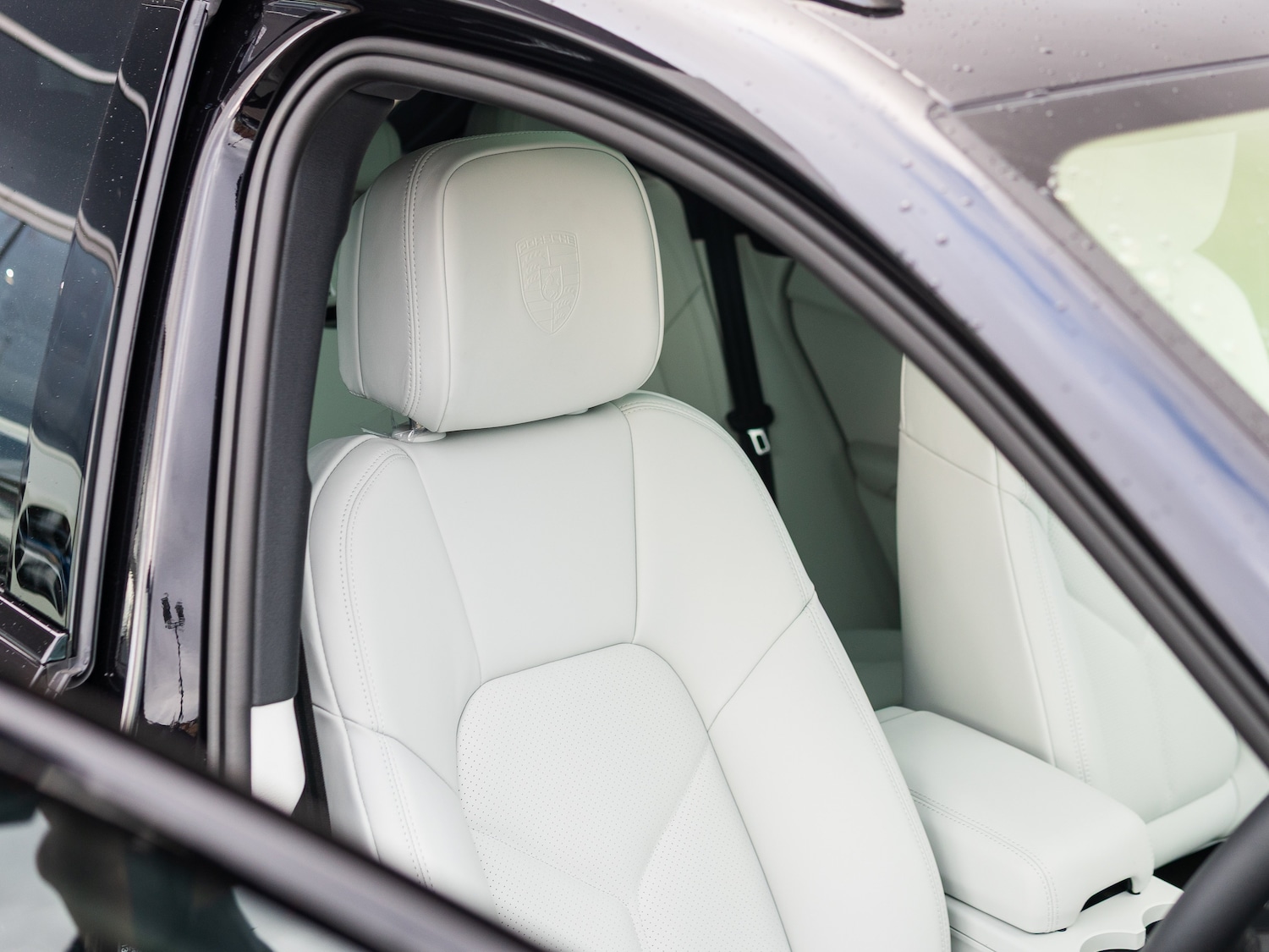 Used Porsche Macan 2025 for sale - 77118098: Photo 42