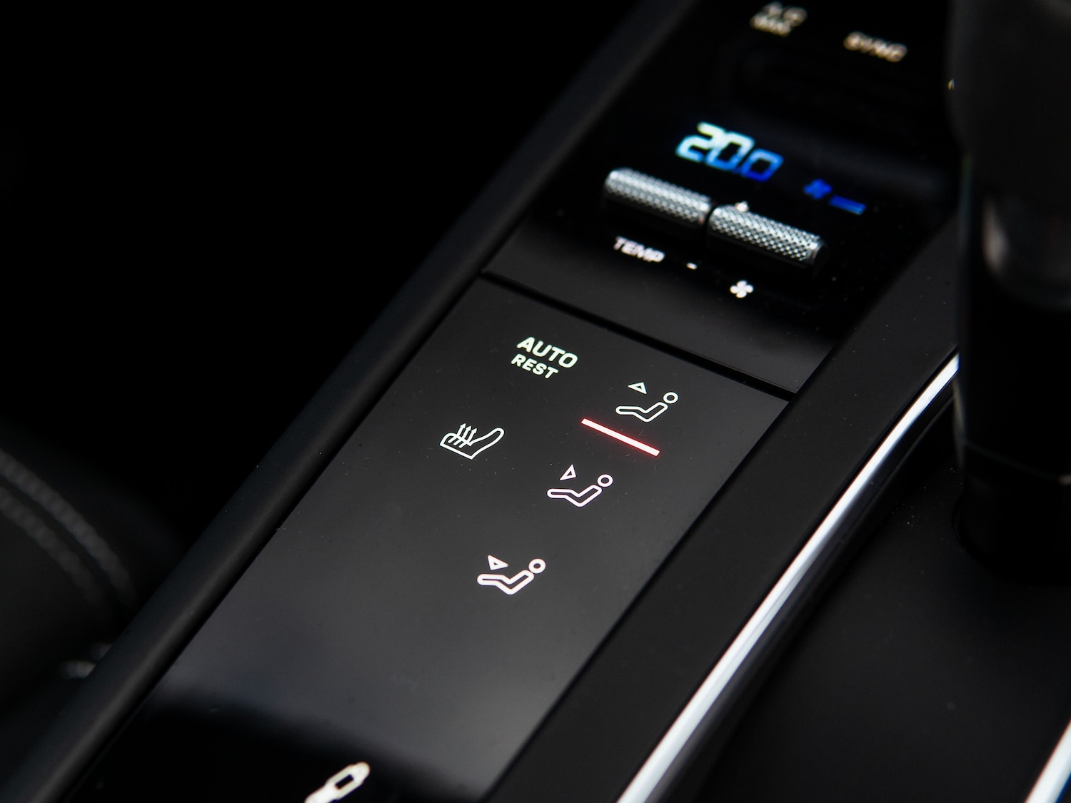 Used Porsche Macan 2024 for sale - 76557842: Photo 30