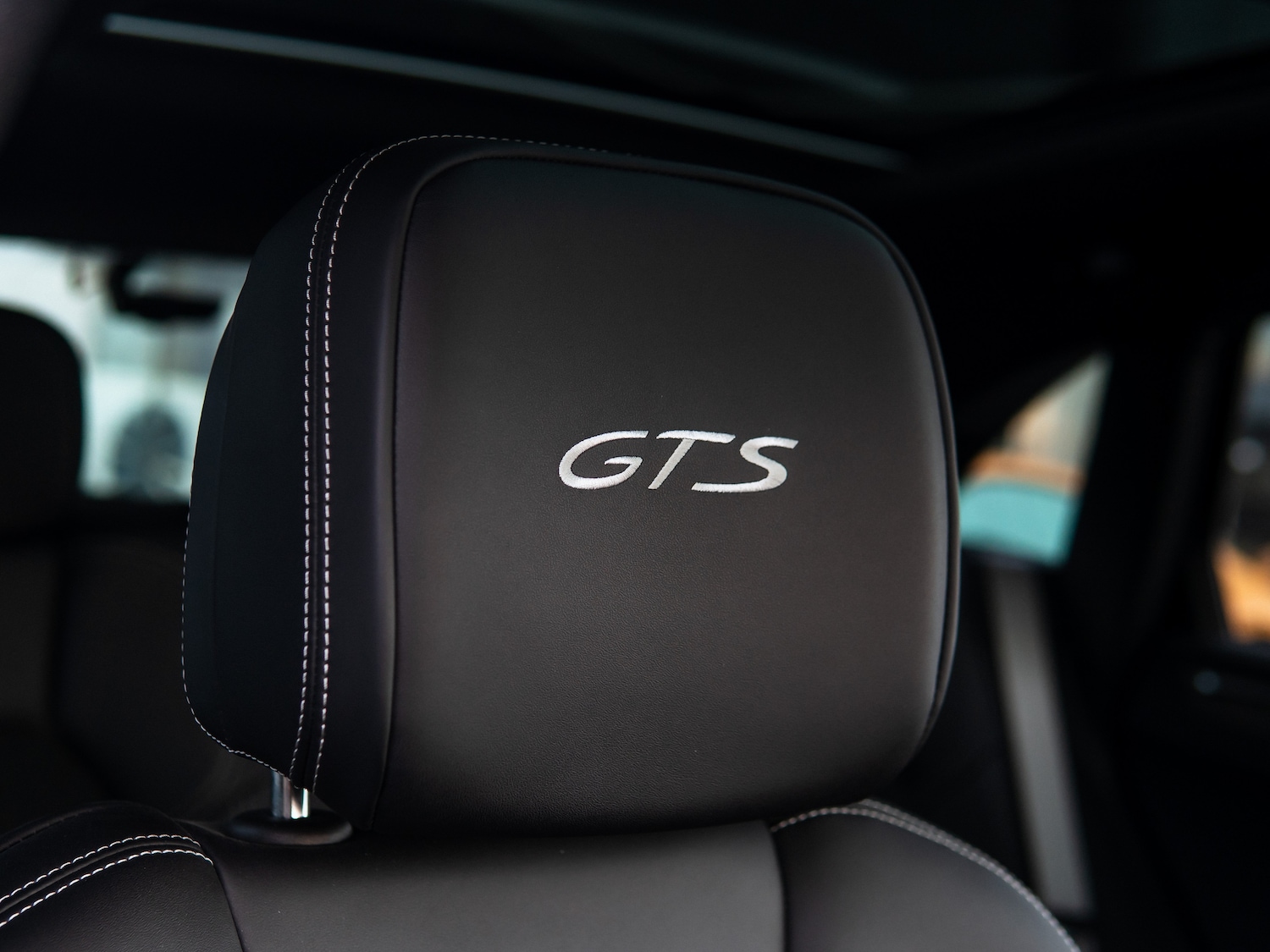 Used Porsche Macan 2024 for sale - 76557842: Photo 42