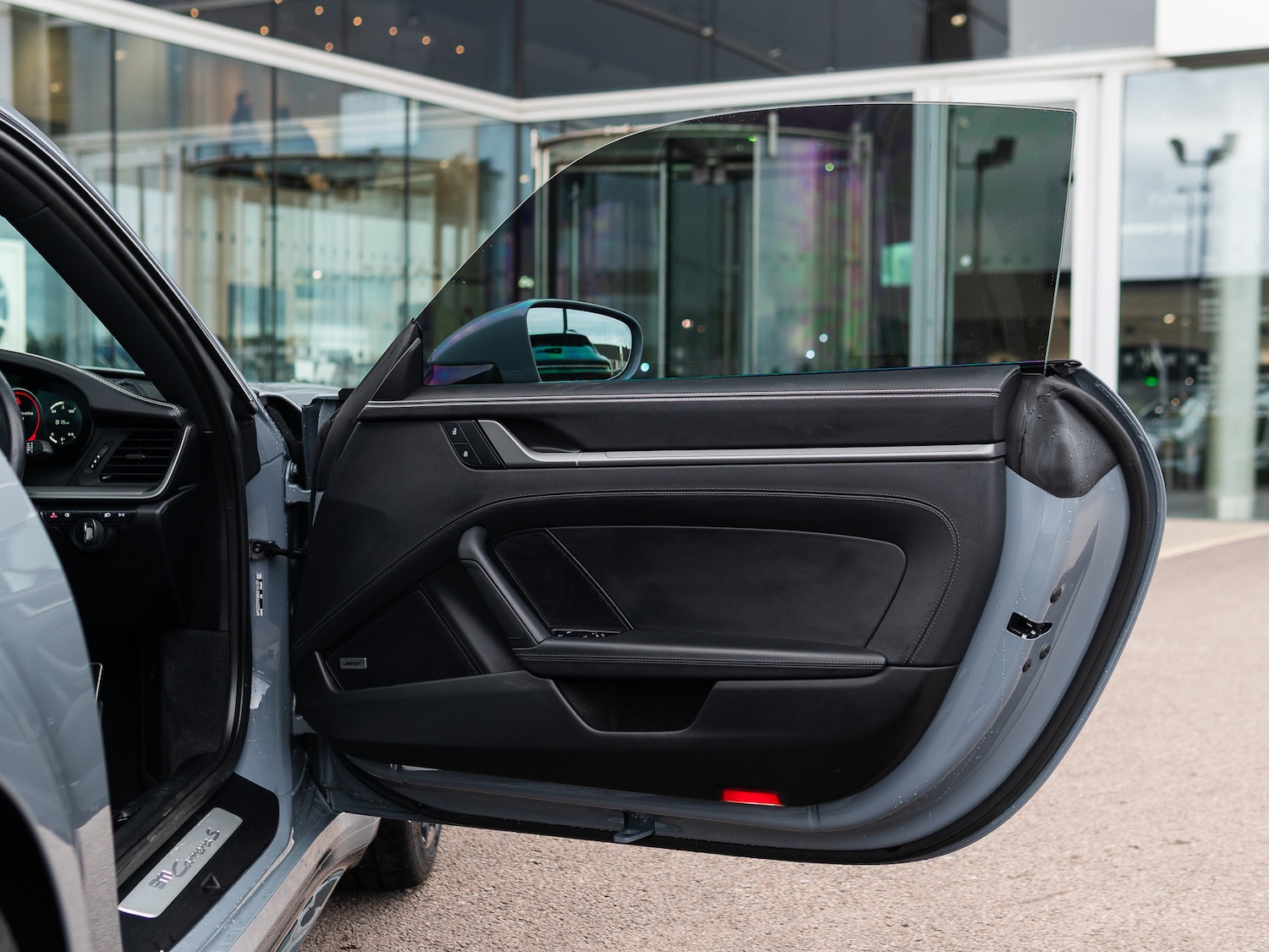 Used Porsche 911 2024 for sale - 76332991: Photo 8