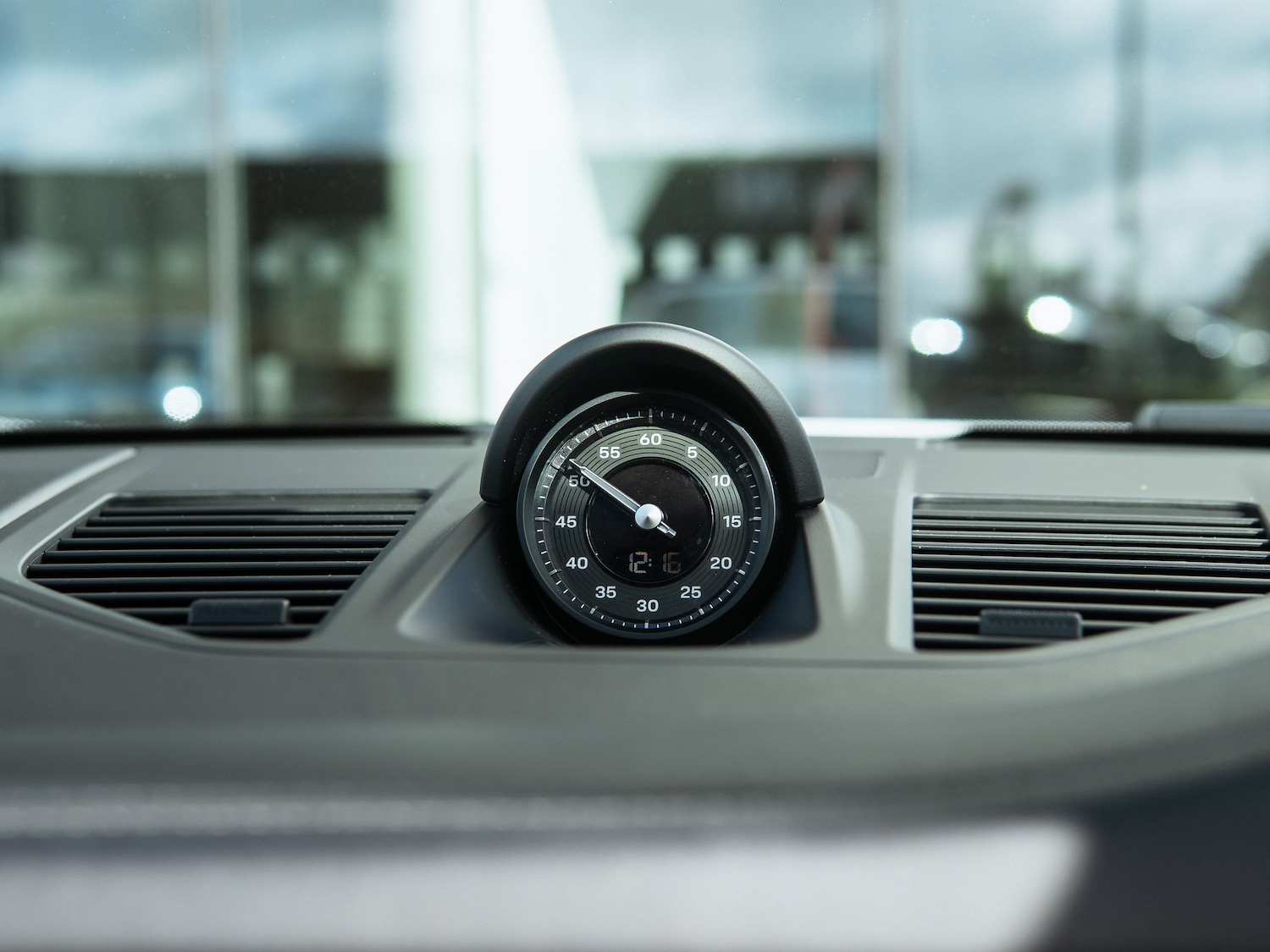 Used Porsche 911 2025 for sale - 77905639: Photo 29