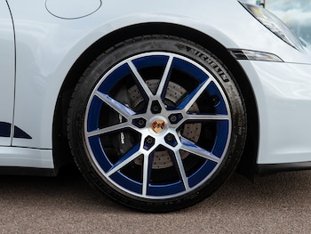 Used Porsche 911 2025 for sale - 77905639: Photo