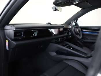 Used Porsche Macan 2025 for sale - 74606295: Photo