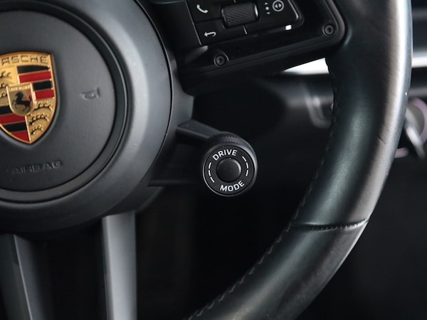 Used Porsche 911 2022 for sale - 76162539: Photo 37