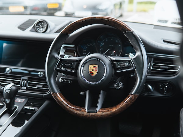 Used Porsche Macan 2022 for sale - 76197122: Photo 12