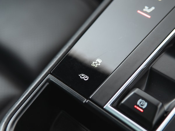 Used Porsche Macan 2022 for sale - 76197122: Photo 15