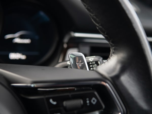 Used Porsche Macan 2022 for sale - 76197122: Photo 17