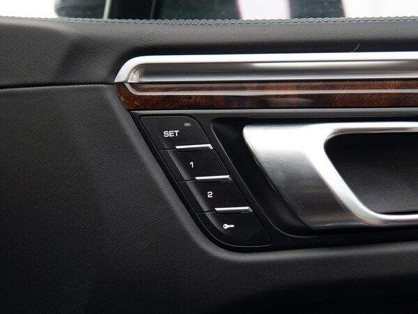 Used Porsche Macan 2022 for sale - 76197122: Photo 21