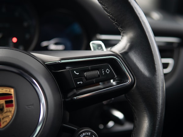 Used Porsche Macan 2022 for sale - 76197122: Photo 24