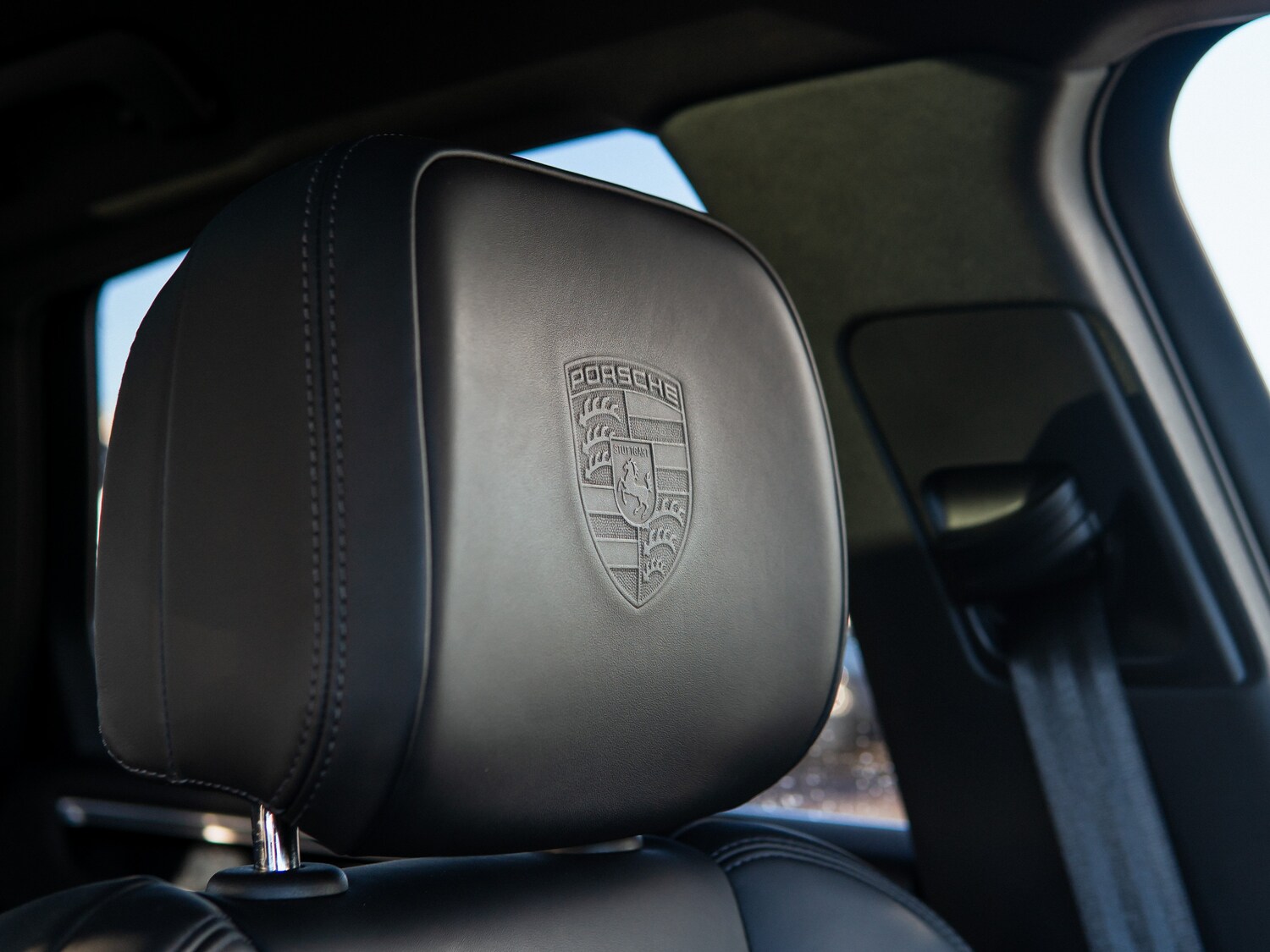 Used Porsche Macan 2023 for sale - 76627429: Photo 15