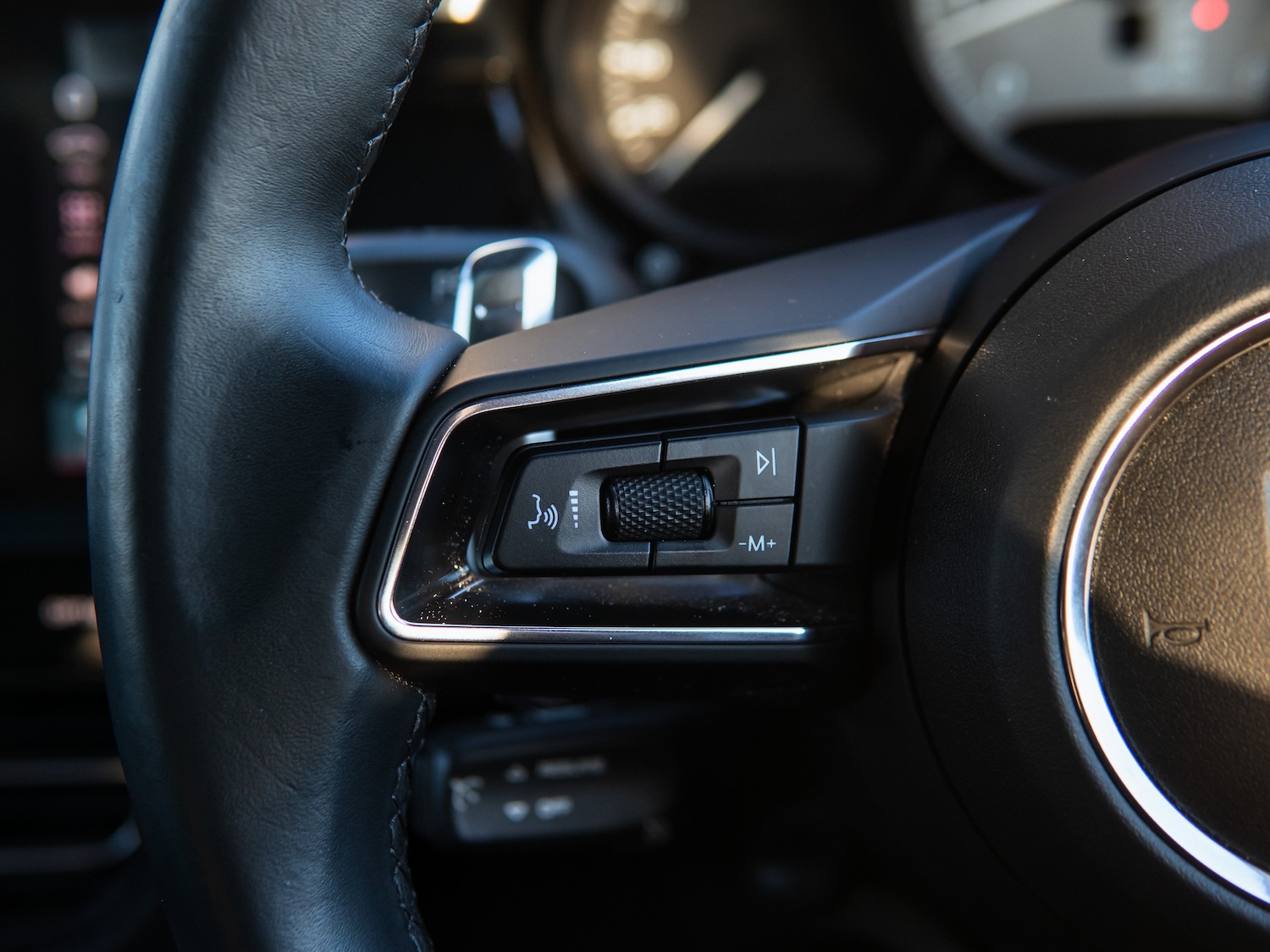 Used Porsche Macan 2023 for sale - 76627429: Photo 20