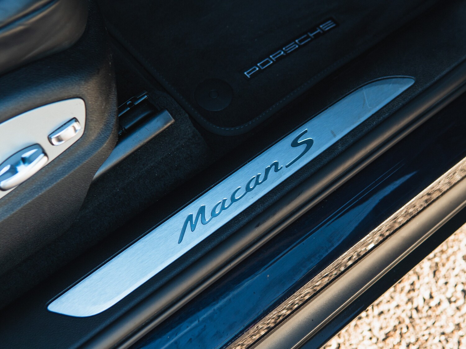 Used Porsche Macan 2023 for sale - 76627429: Photo 23