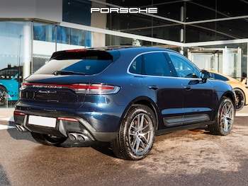 Used Porsche Macan 2023 for sale - 76627429: Photo