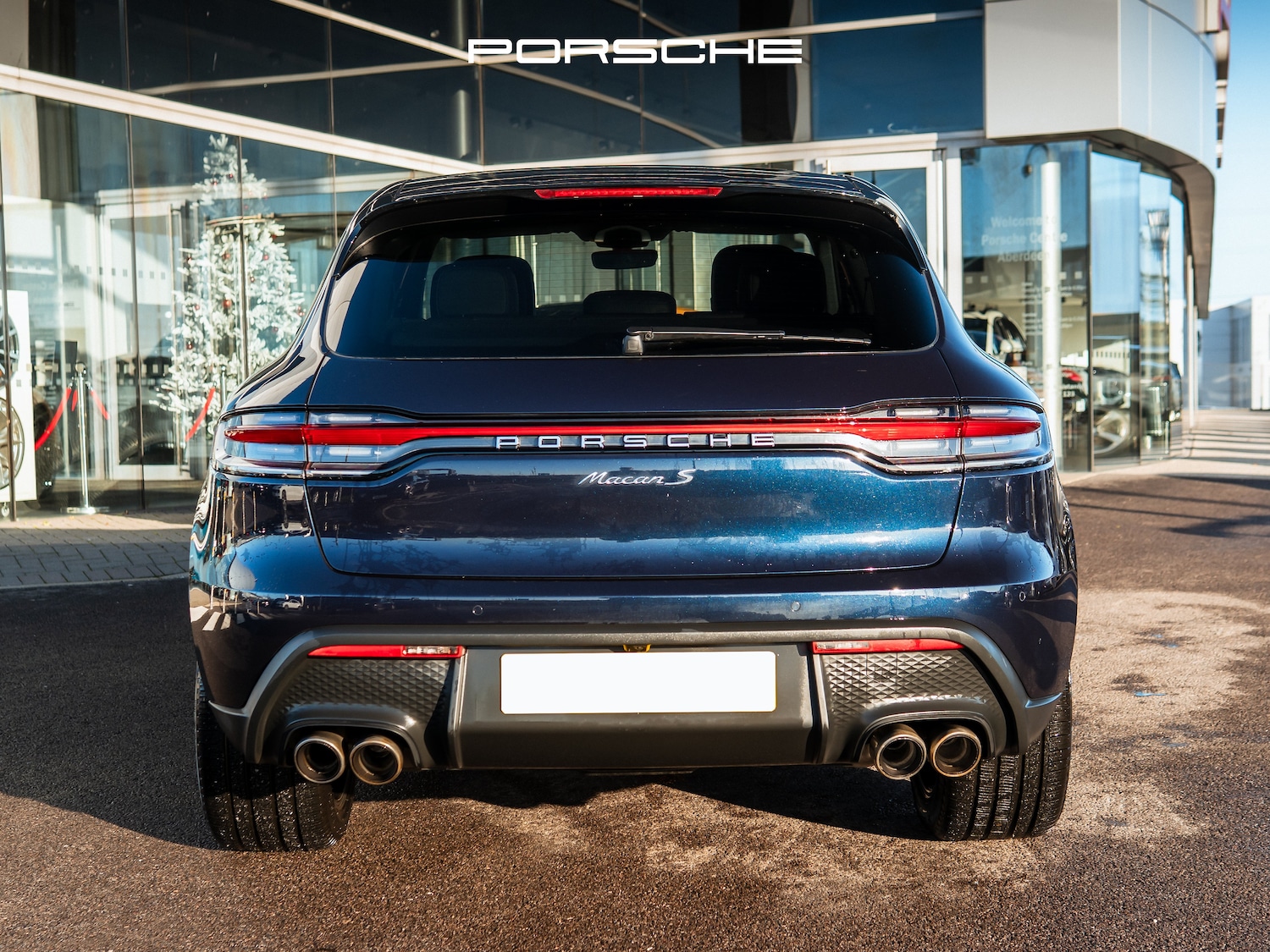 Used Porsche Macan 2023 for sale - 76627429: Photo 5