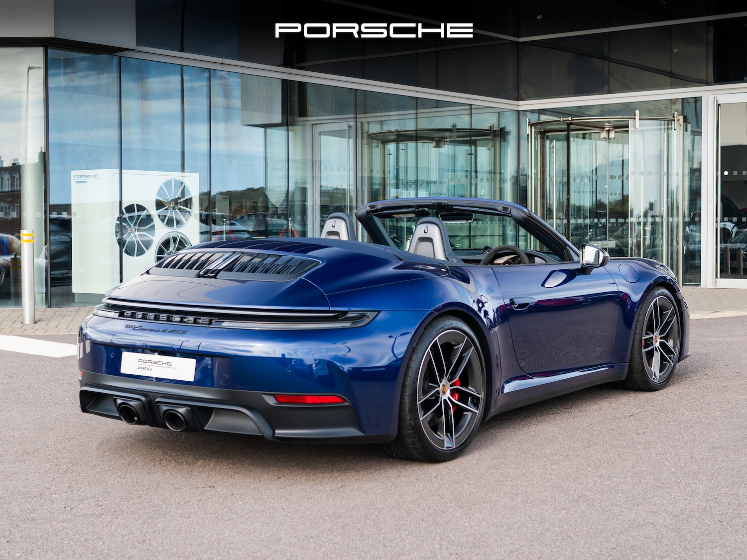 Used Porsche 911 2025 for sale - 76332992: Photo 2