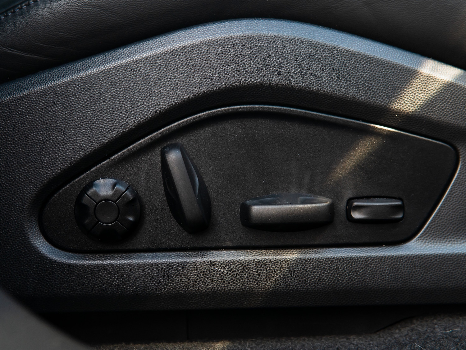 Used Porsche Macan 2024 for sale - 77226230: Photo 32