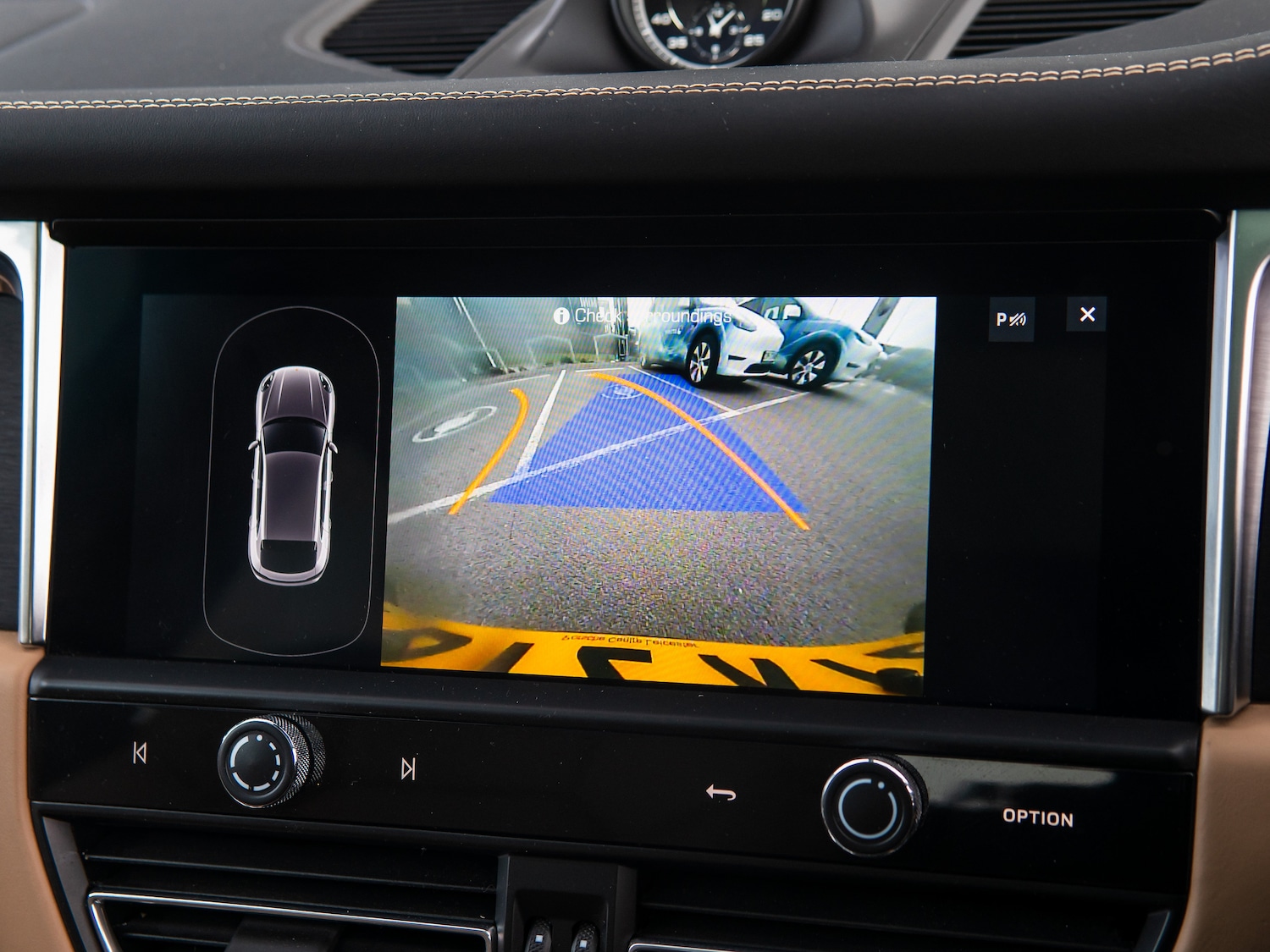 Used Porsche Macan 2023 for sale - 78002280: Photo 32