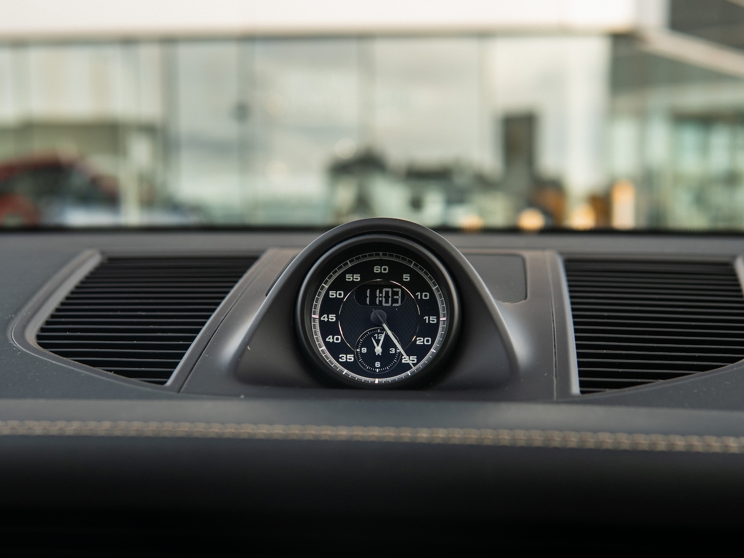 Used Porsche Macan 2023 for sale - 78002280: Photo 8