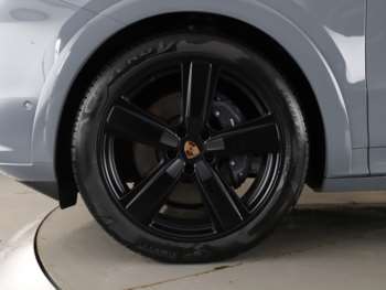 Used Porsche Cayenne 2025 for sale - 74606254: Photo