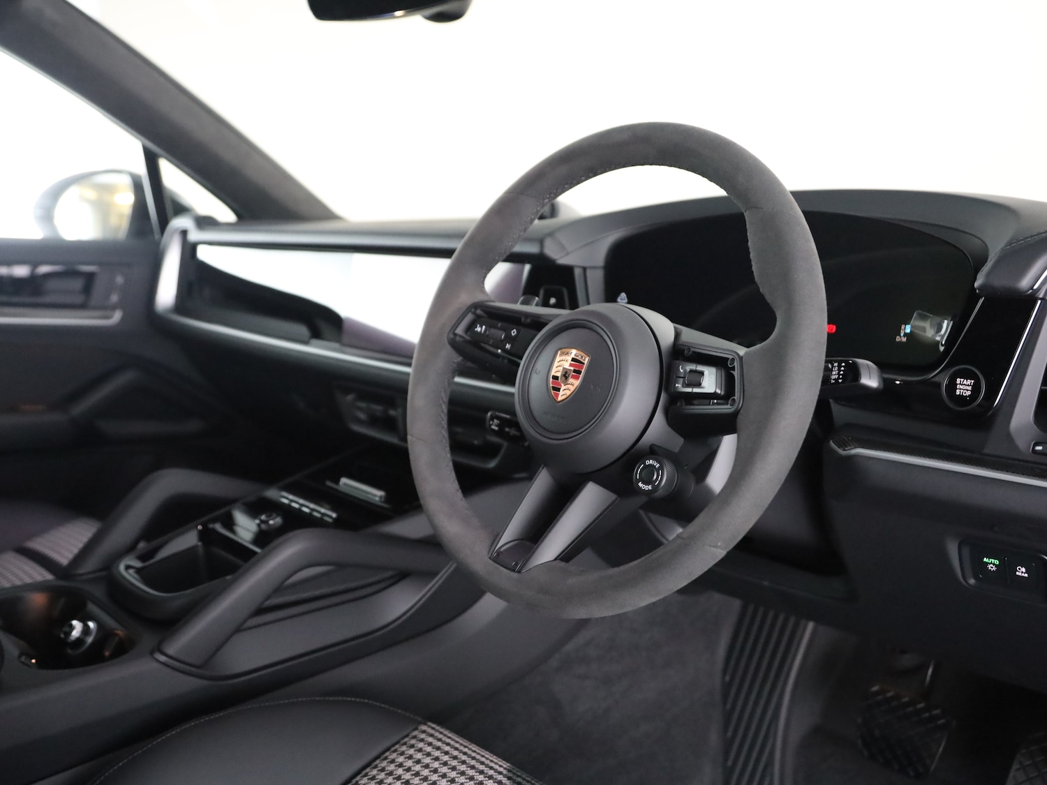 Used Porsche Cayenne 2025 for sale - 77905637: Photo 15